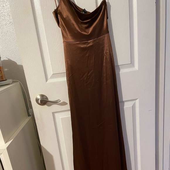 WINDSOR - Roseanne One-Shoulder Satin Dress - Picture 3 of 6